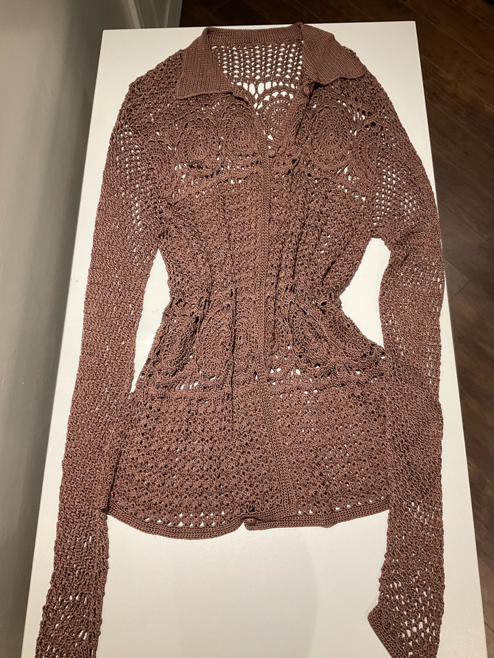 Women’s Open Knit V-Neck Sweater in Mauve
